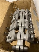 dellorto-drla-48-carbs-and-rover-v8-manifolds
