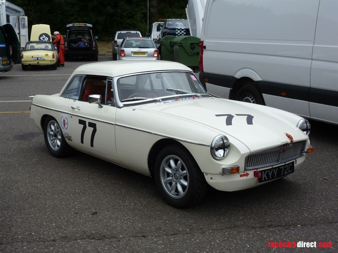 1965-mgb---in-hscc-historic-road-sports-spec