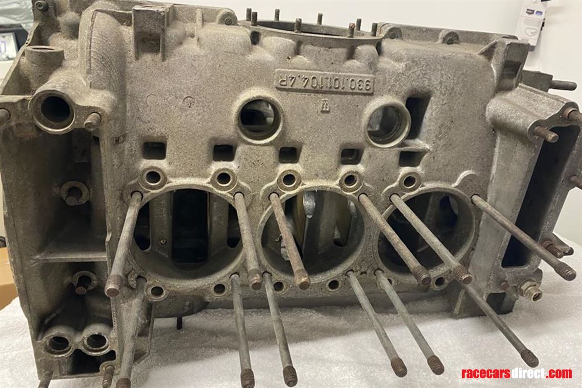 porsche-935-factory-engine-case-32l-type-9308