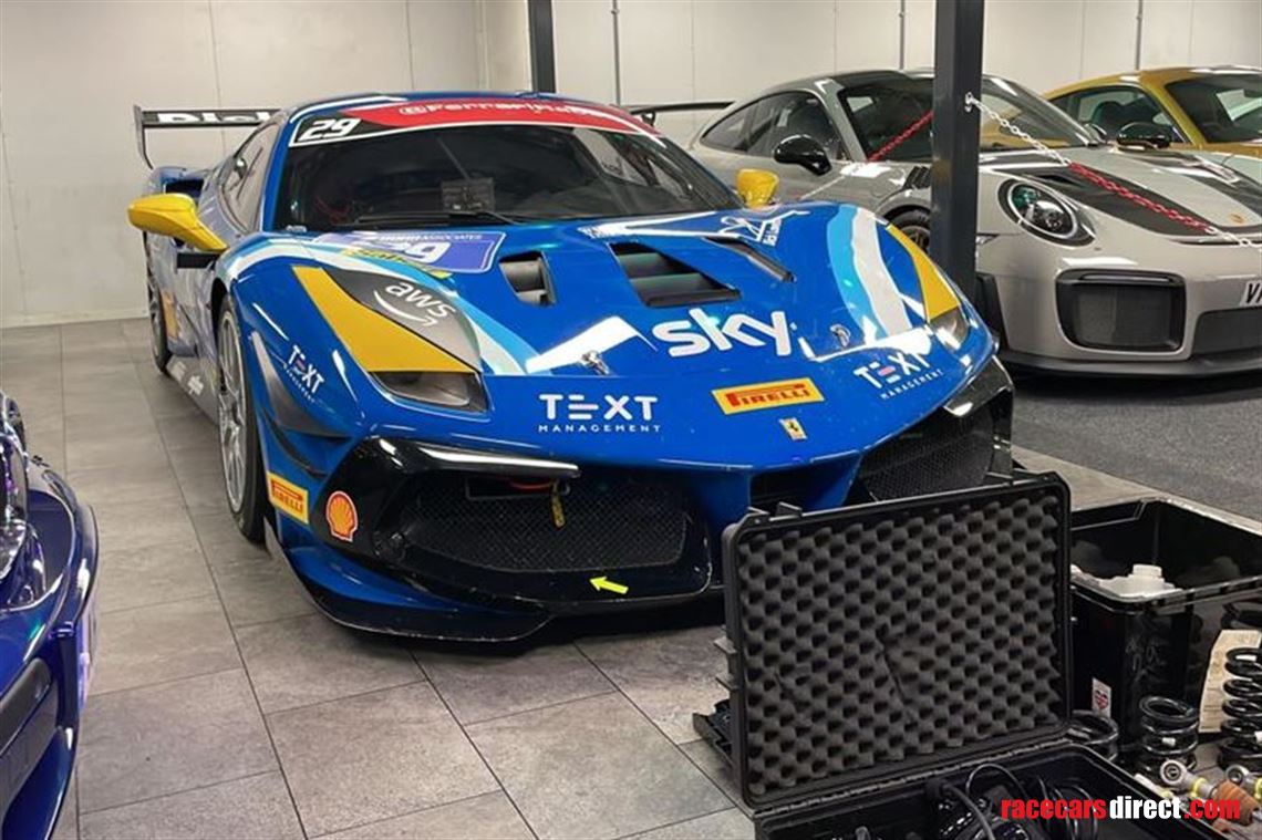 ferrari-488-challenge-evo