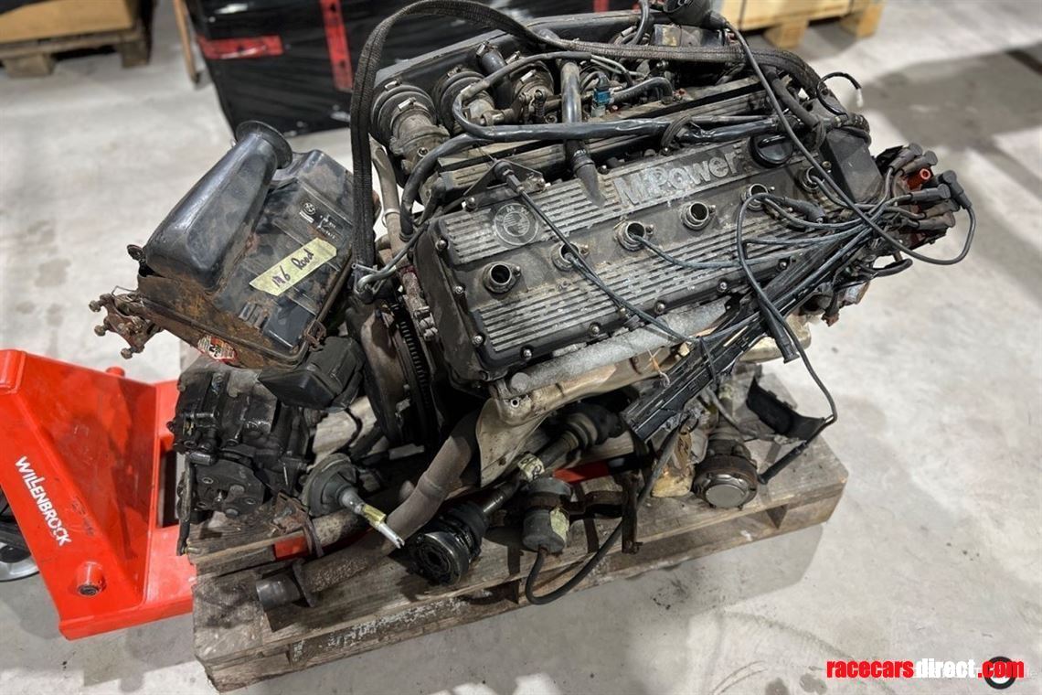 bmw-m635-csi-m6-e24-m5-e24-m883-engine