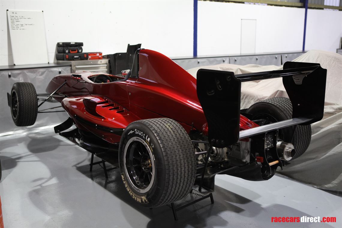 tattus-formula-renault-2000