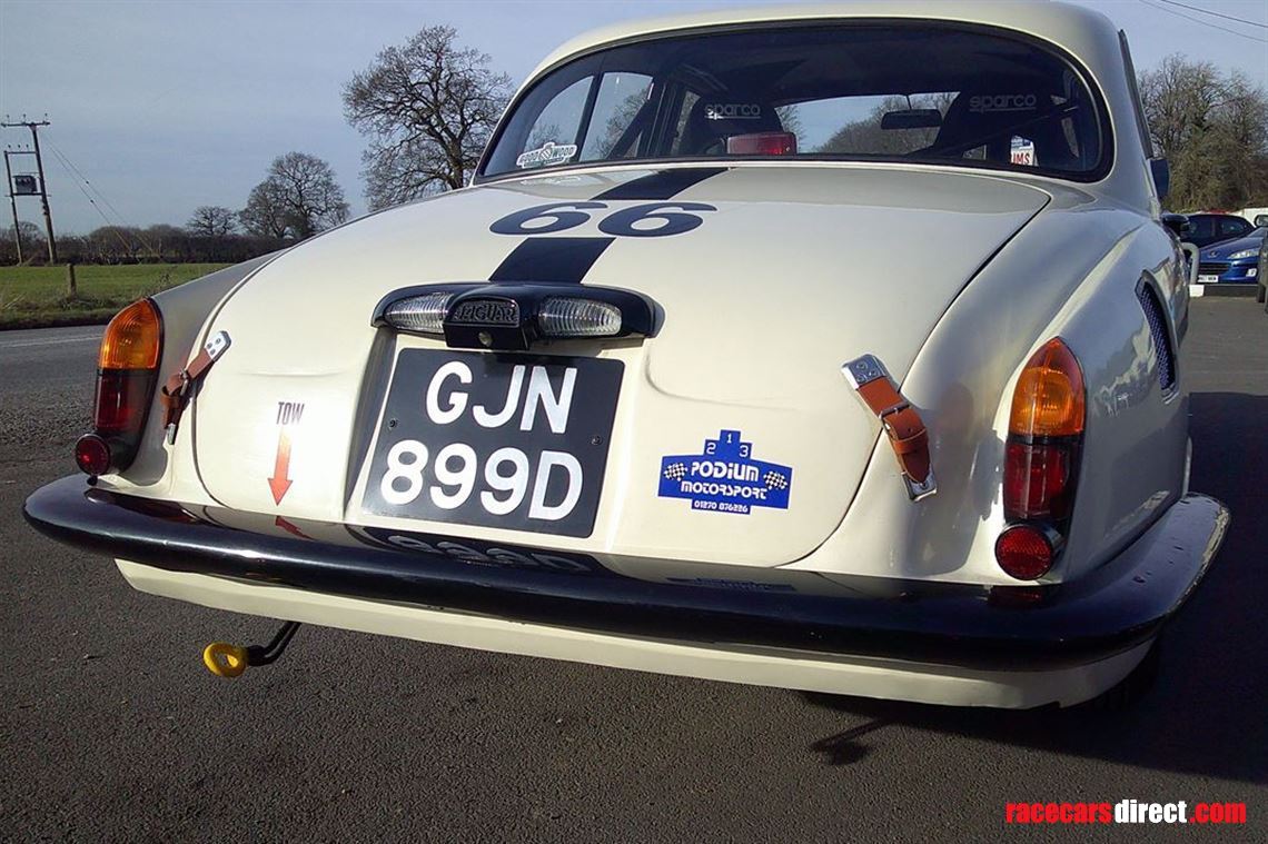 jaguar-s-type-1966-historic-race-car
