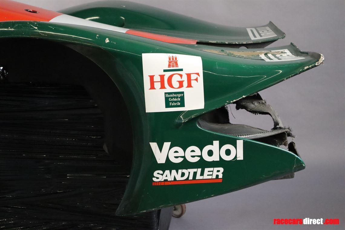 porsche-911-gt1-rear-bonnet-fia-gt-1998