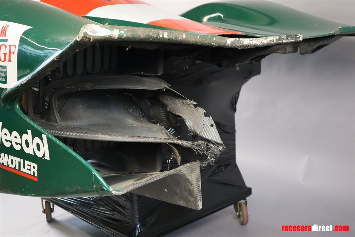 porsche-911-gt1-rear-bonnet-fia-gt-1998