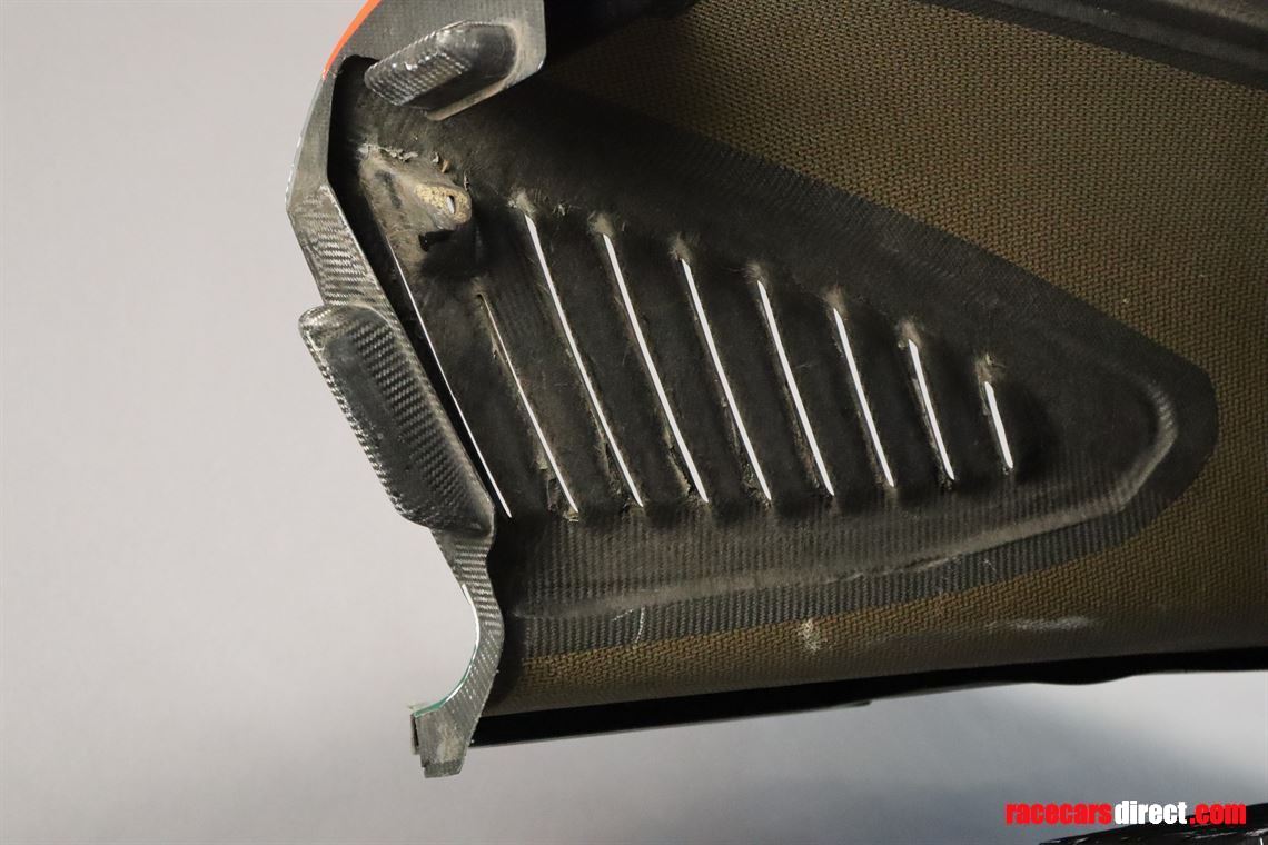 porsche-911-gt1-rear-bonnet-fia-gt-1998