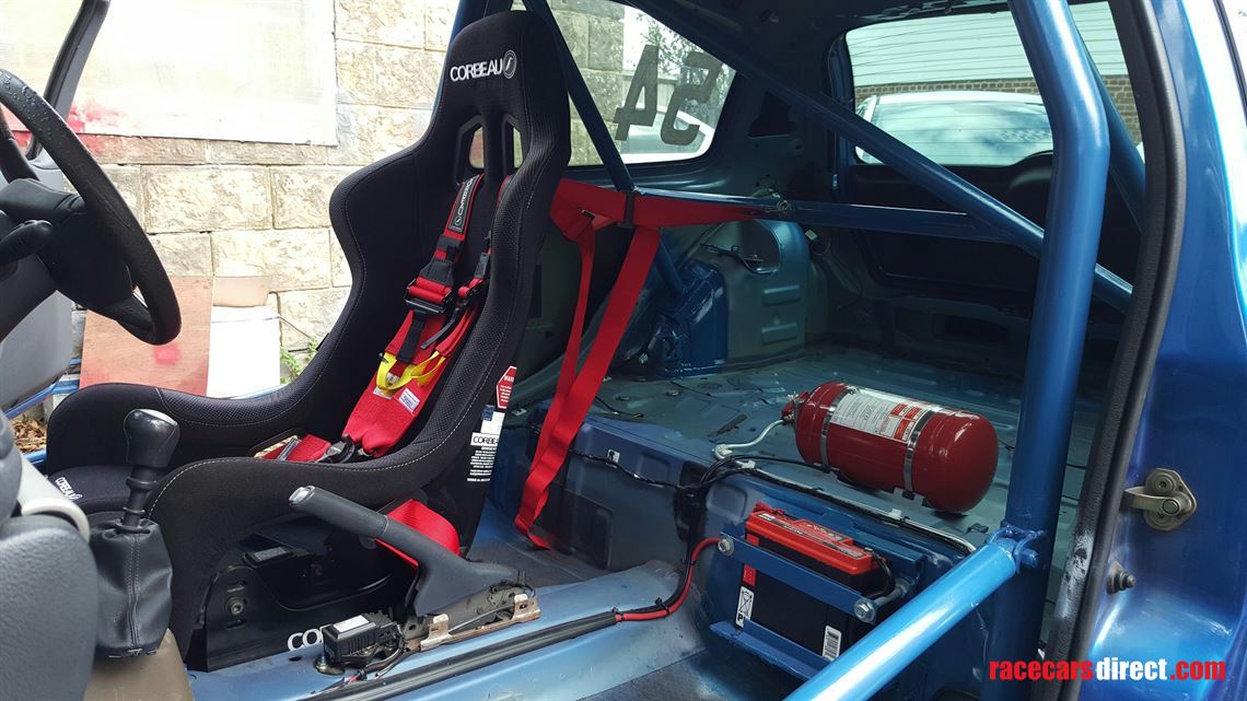 renault-clio-182-race-car-and-brian-james-tra