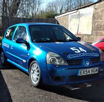 renault-clio-182-race-car-and-brian-james-tra
