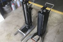 wanted-camozzi-style-air-lifters