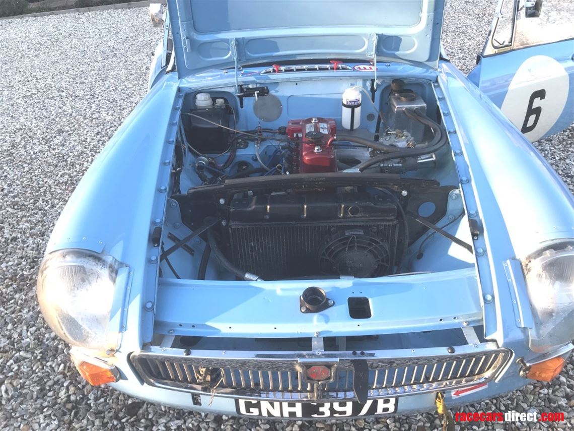 mgb-historic-racer
