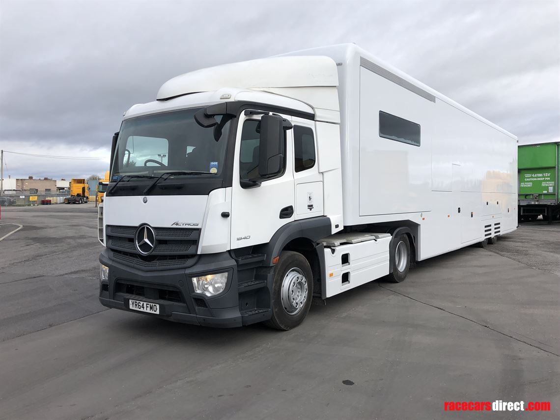 bischoff-and-scheck-and-merc-actros-race-truc