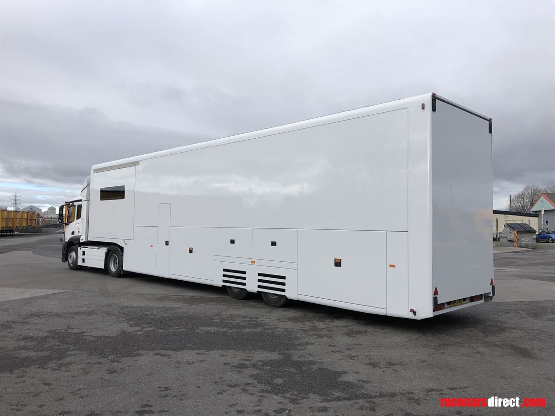 bischoff-and-scheck-and-merc-actros-race-truc