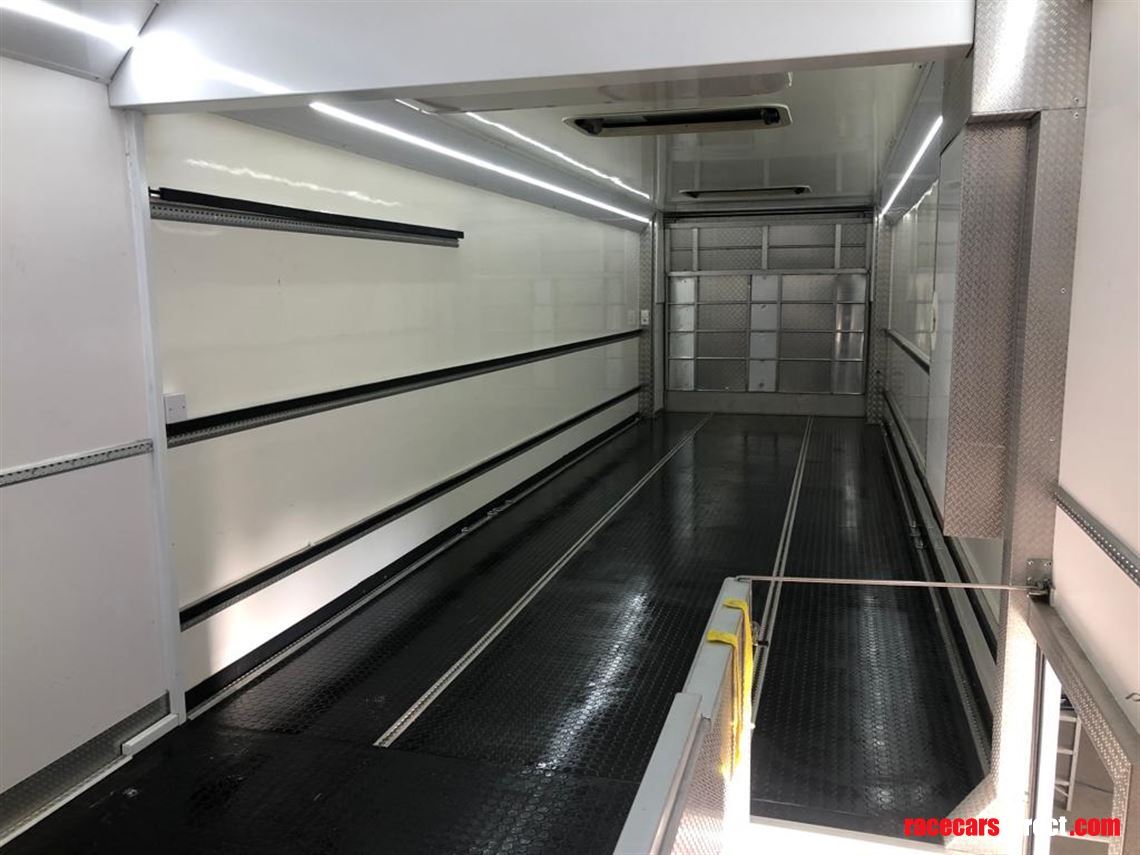 bischoff-and-scheck-and-merc-actros-race-truc