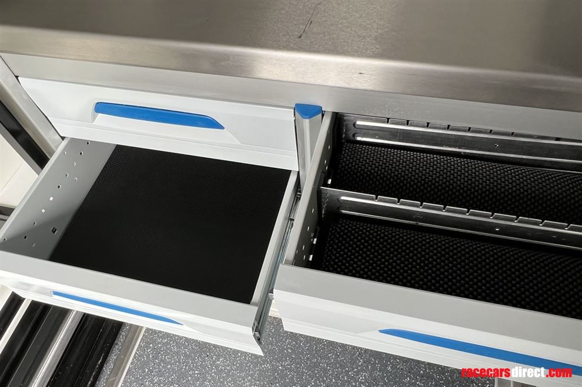 kart-bike-race-day-van-transport-workshop-no