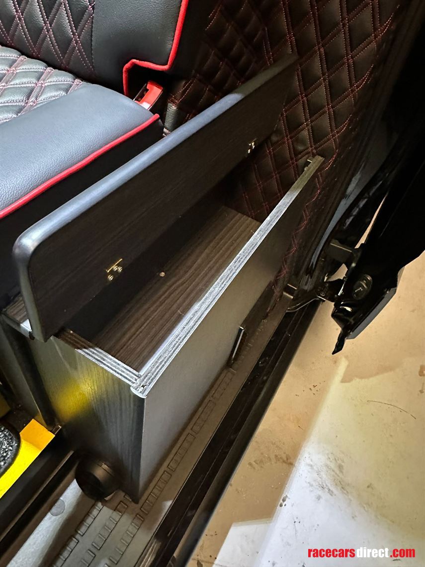 kart-bike-race-day-van-transport-workshop-no