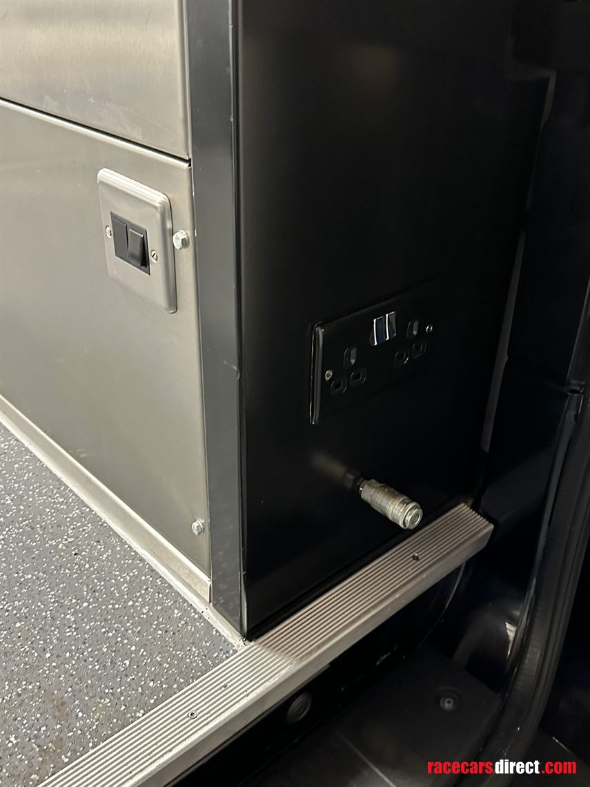 kart-bike-race-day-van-transport-workshop-no