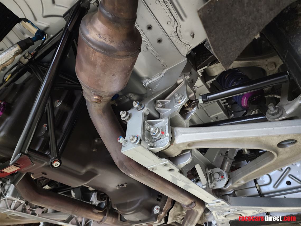 mercedes-amg-gt4-evo