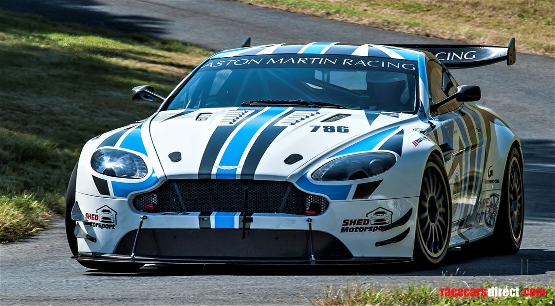 Aston Martin Vanatge GT4