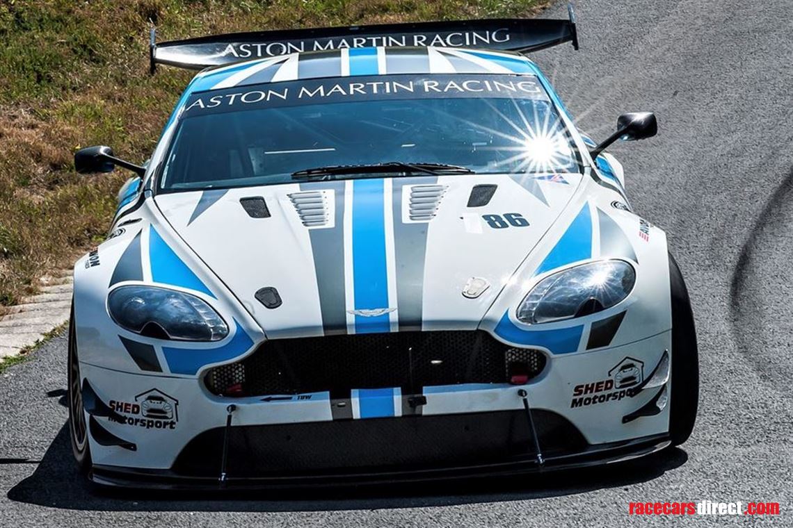 aston-martin-vantage-gt4