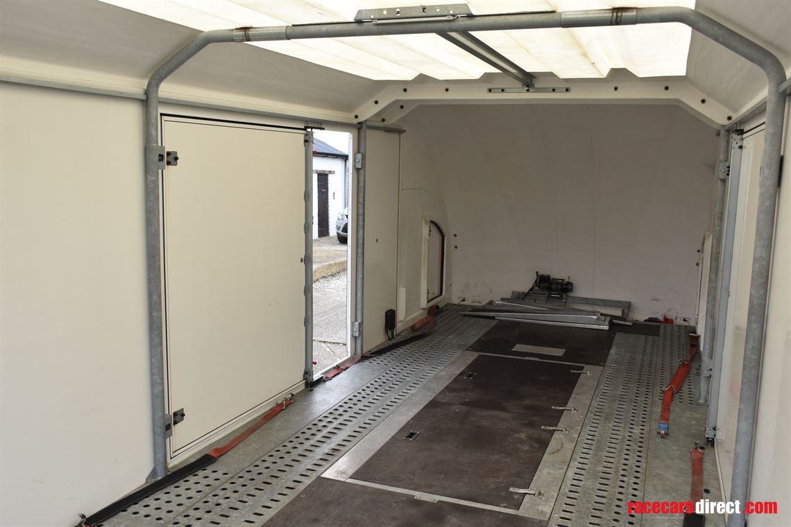 brian-james-transporter-6-60m-x-235m