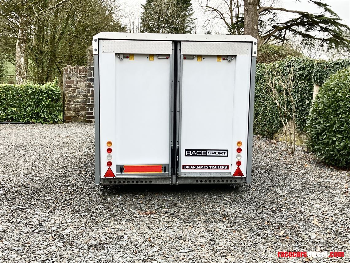 brian-james-340-5000-racesport-trailer
