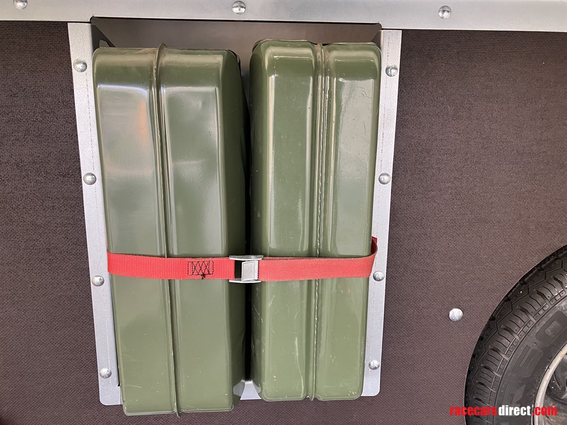 brian-james-340-5000-racesport-trailer