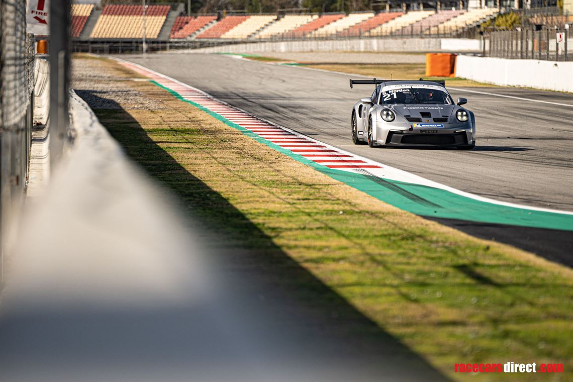 porsche-992-cup-my2021-for-sale-just-reshelle