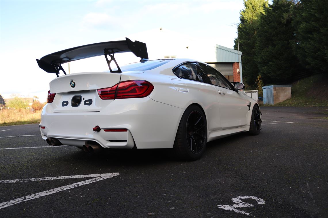 bmw-m4-gt4-evo-2021-homologated
