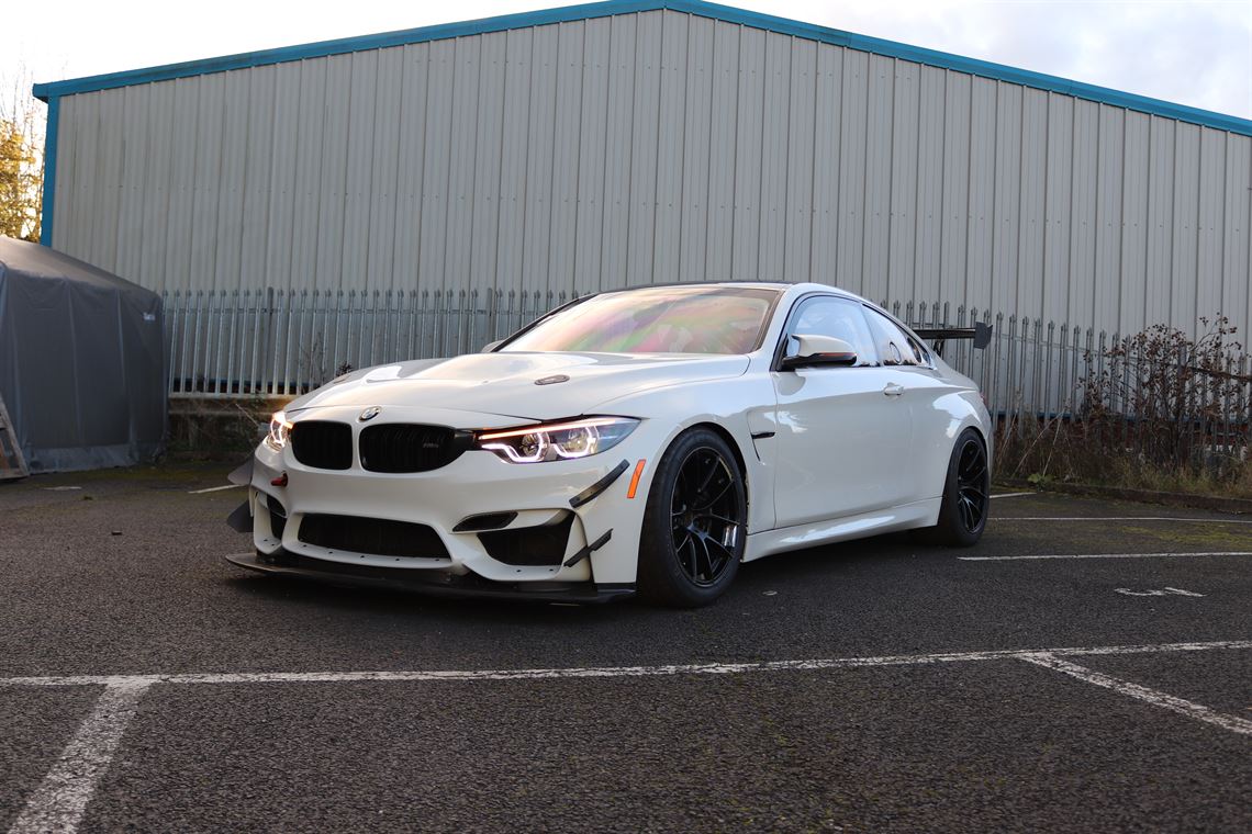 bmw-m4-gt4-evo-2021-homologated
