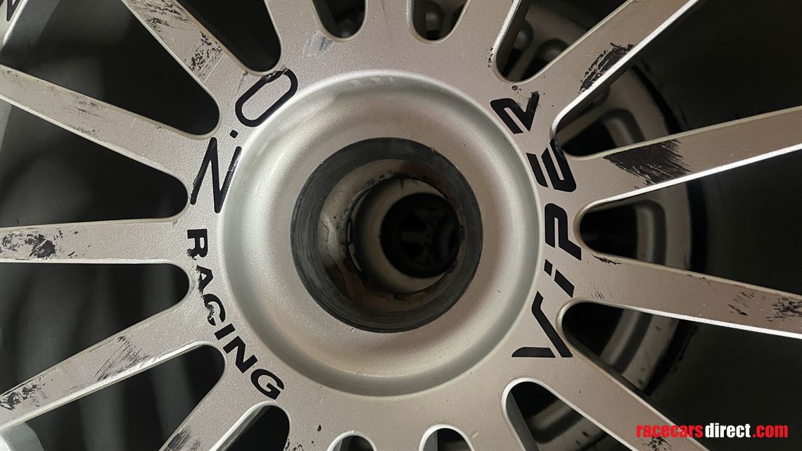 8-original-oreca-dodge-viper-gts-r-gt12-wheel