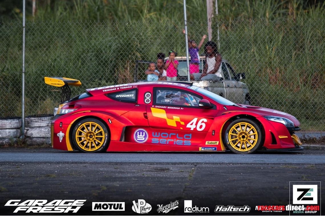 renault-megane-trophy