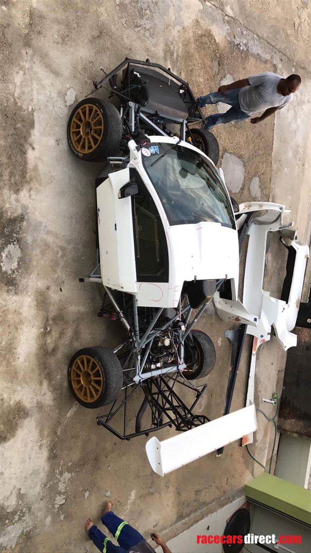 renault-megane-trophy