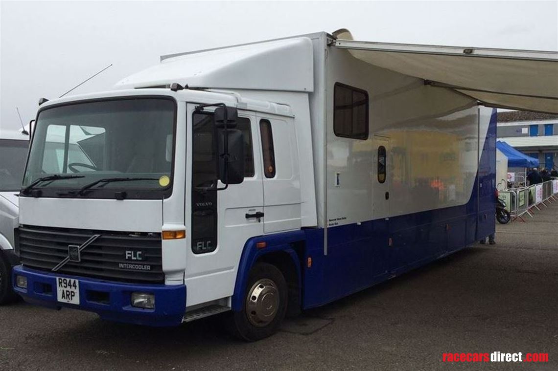 race-car-transporter-with-awning