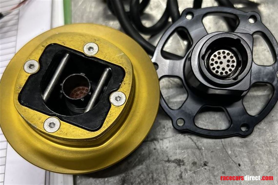 krontec-steering-wheel-quick-release