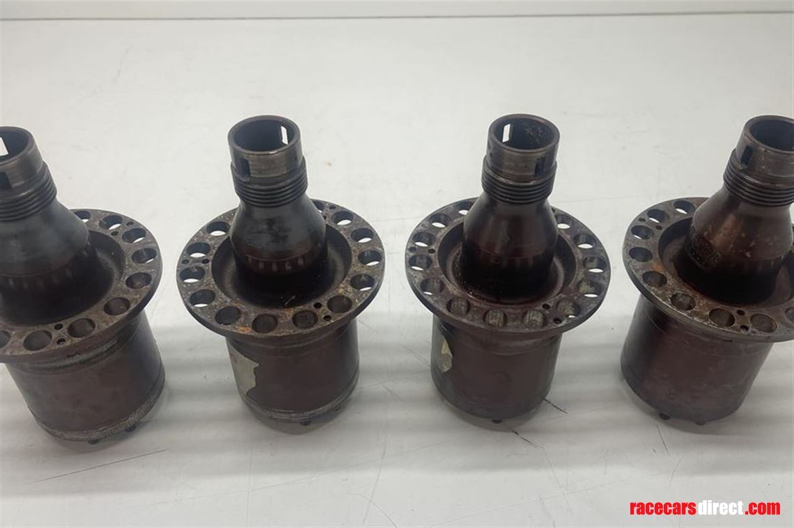 4x-tripod-driven-centerlock-hubs