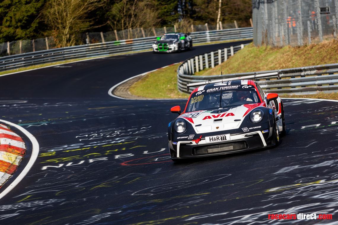 driver-place-24h-nbr-qualifiers-porsche-992-g