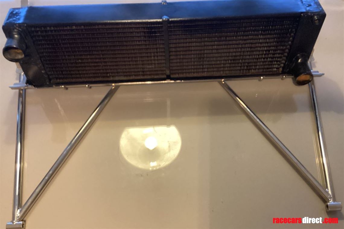 march-753-radiator-and-including-a-nose-brack