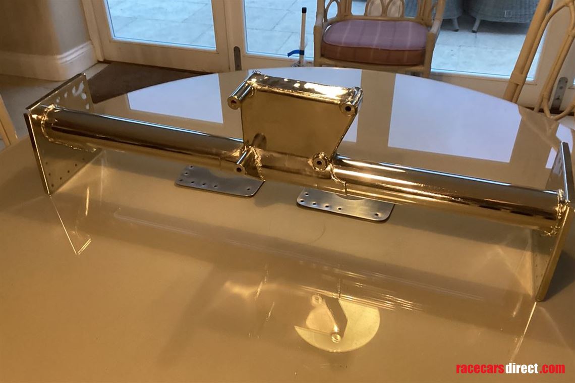 rear-wing-gearbox-mounting-bracket