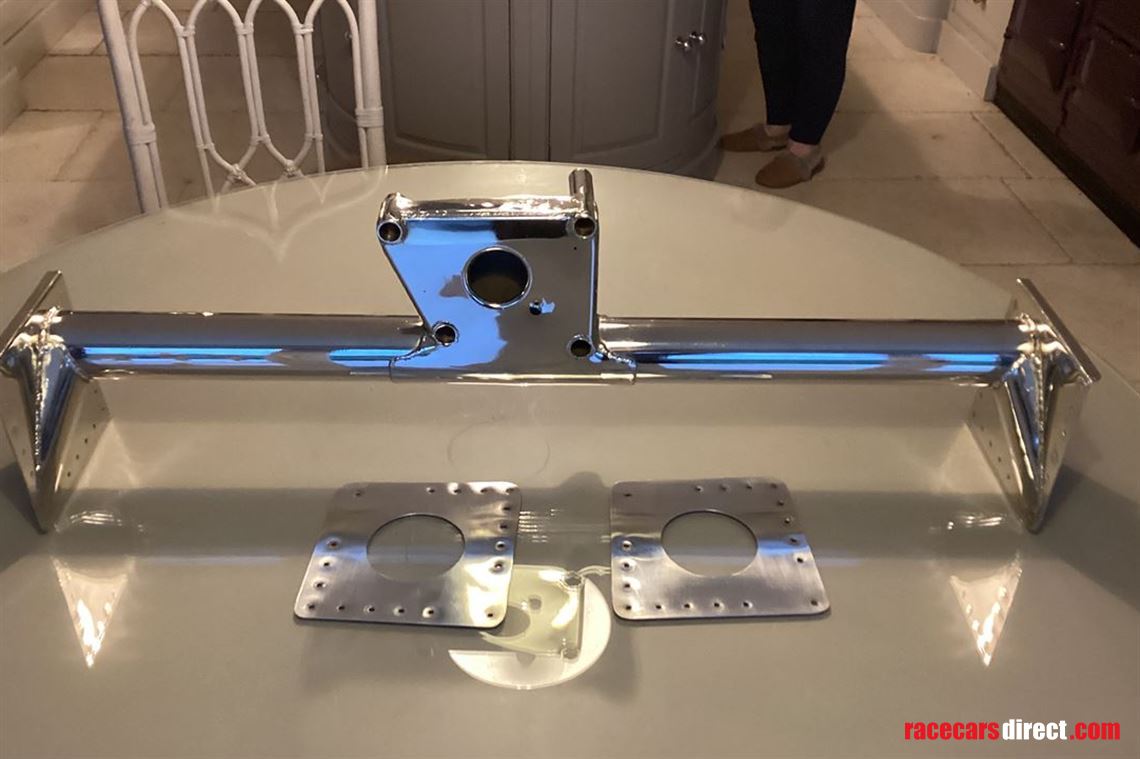 rear-wing-gearbox-mounting-bracket