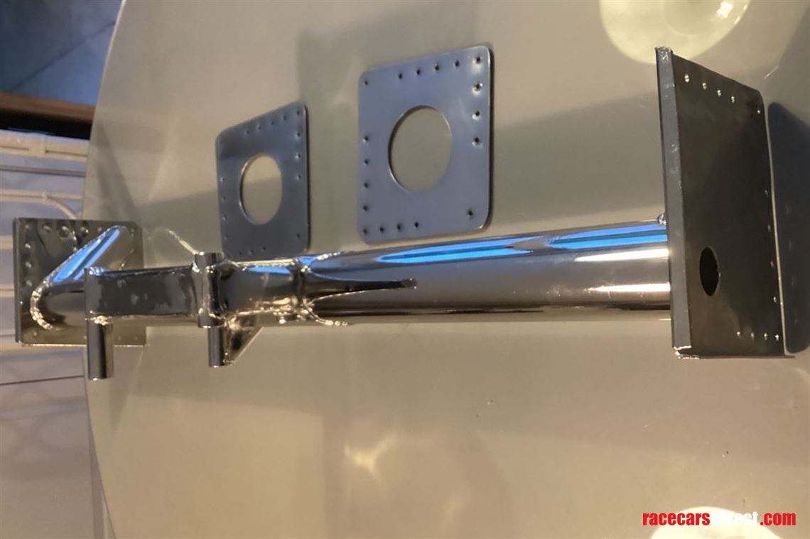 rear-wing-gearbox-mounting-bracket