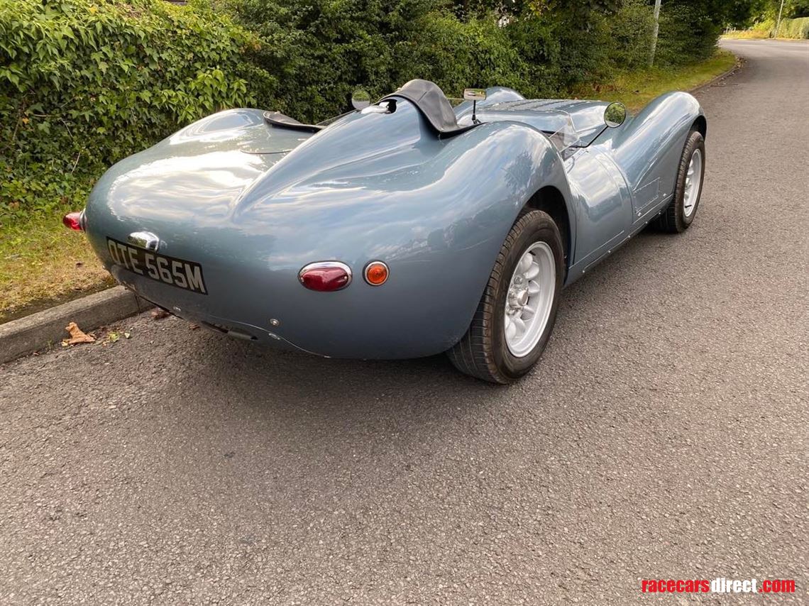 lister-knobbly-jaguar-evocation