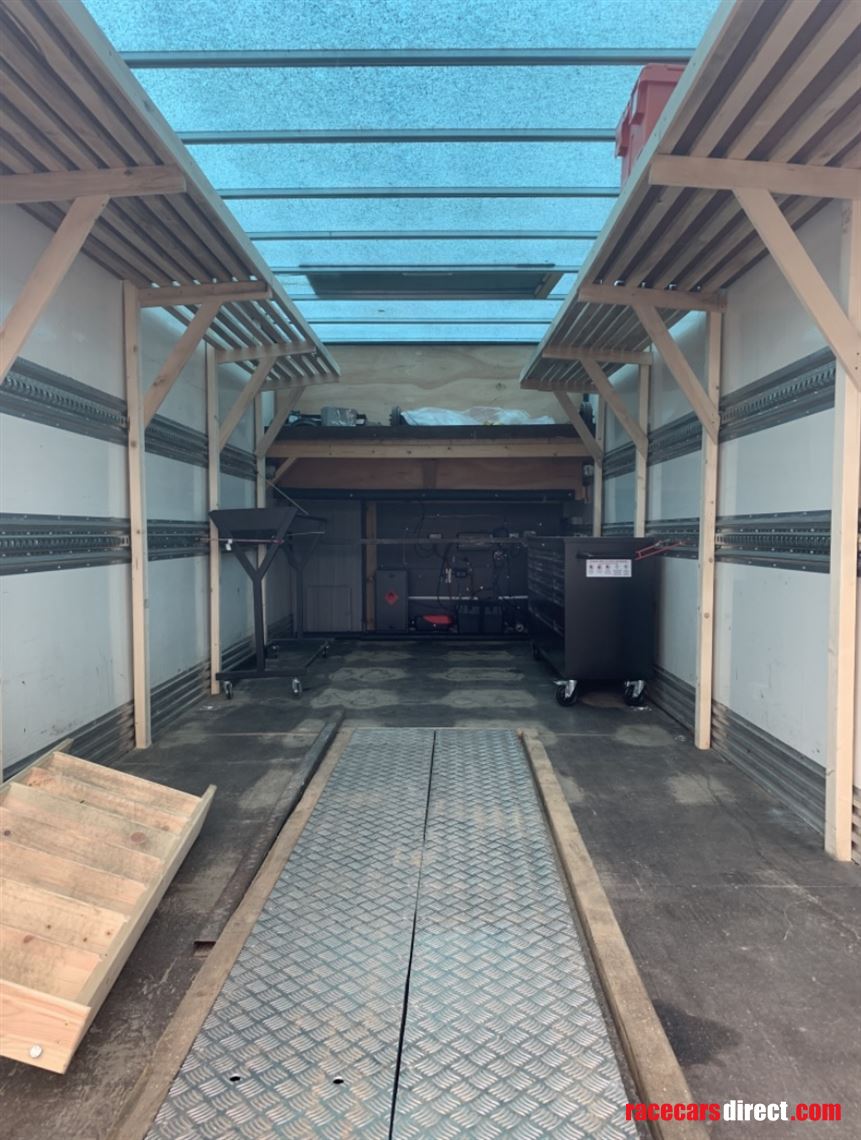 race-truckaccommodation