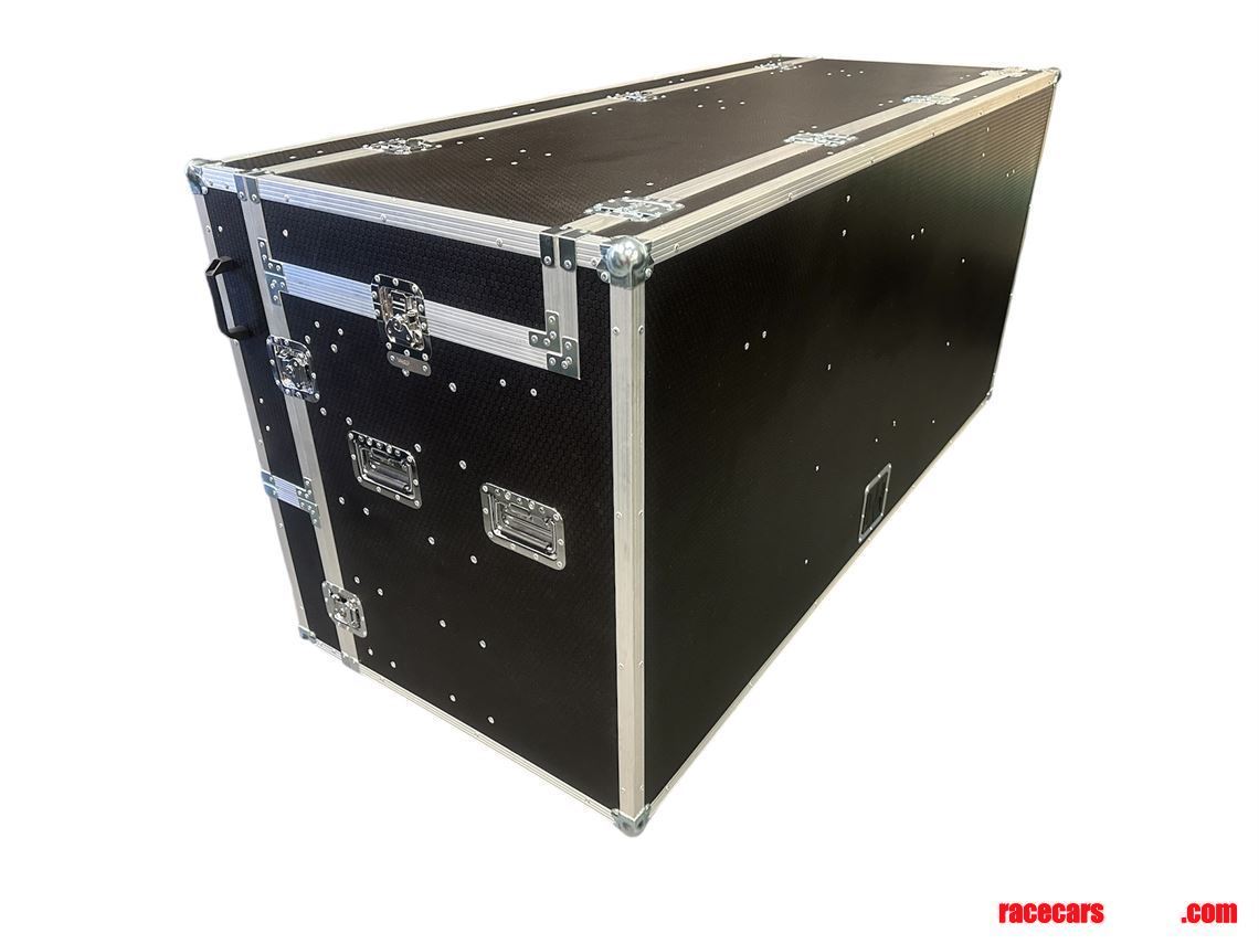 vmep-data-station-flight-case-6-x-28-tvs-vme-