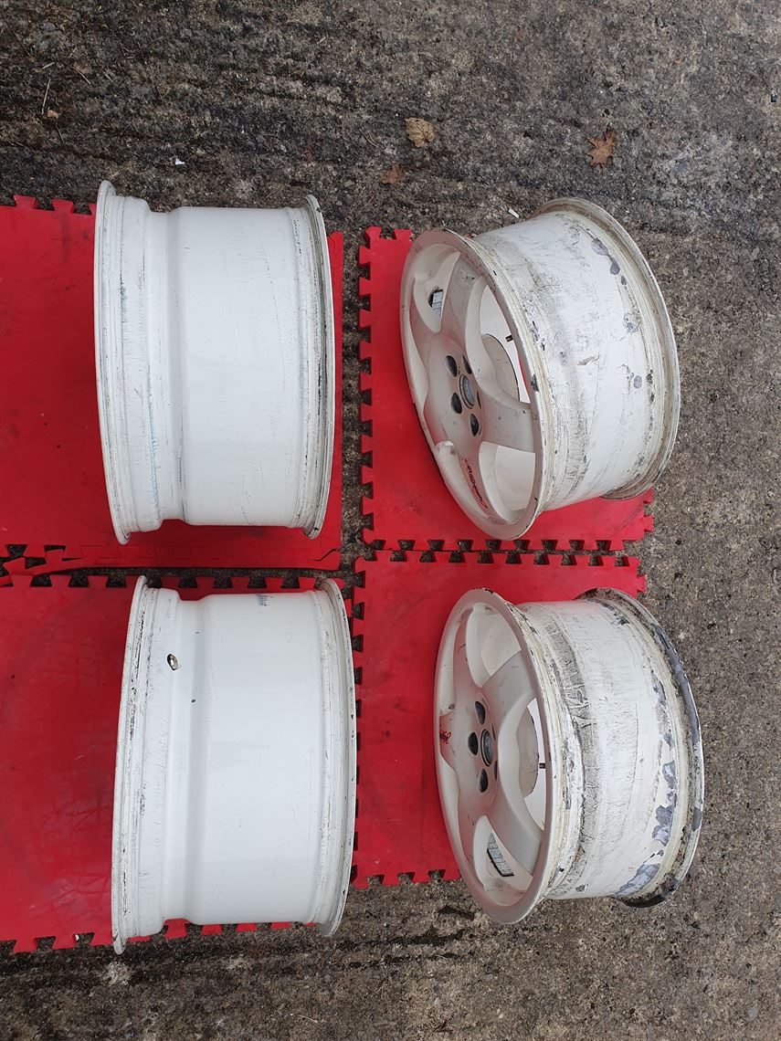 ferrari-355-challenge-wheels-set-of-4-in-whit