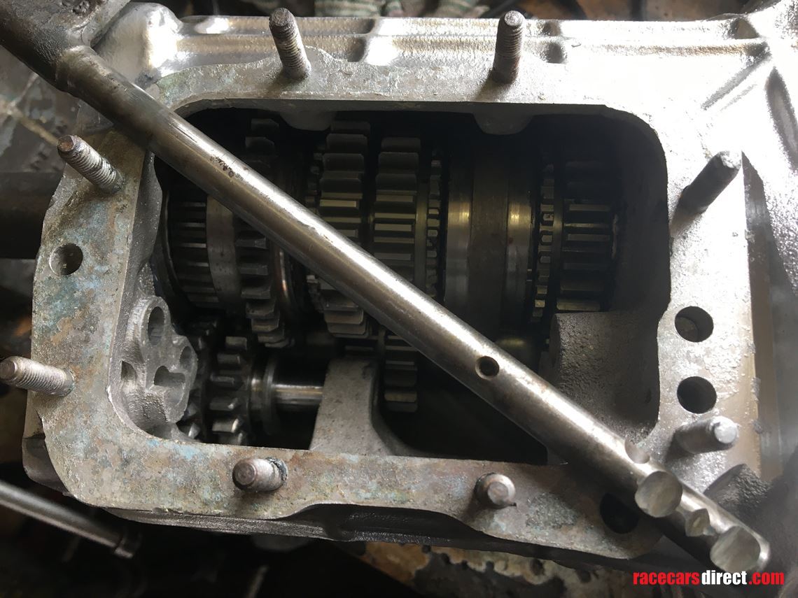 race-prepared-ribcase-gearbox