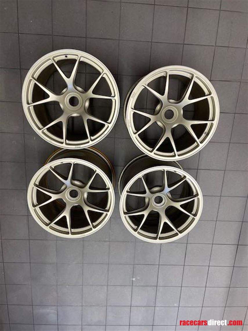 18-bbs-wheels-porsche-992-cup