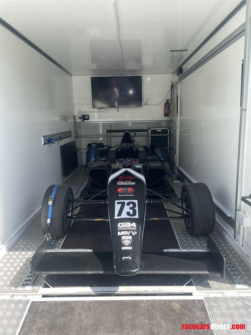 trailer-and-accommodation-with-6x4-awning-for