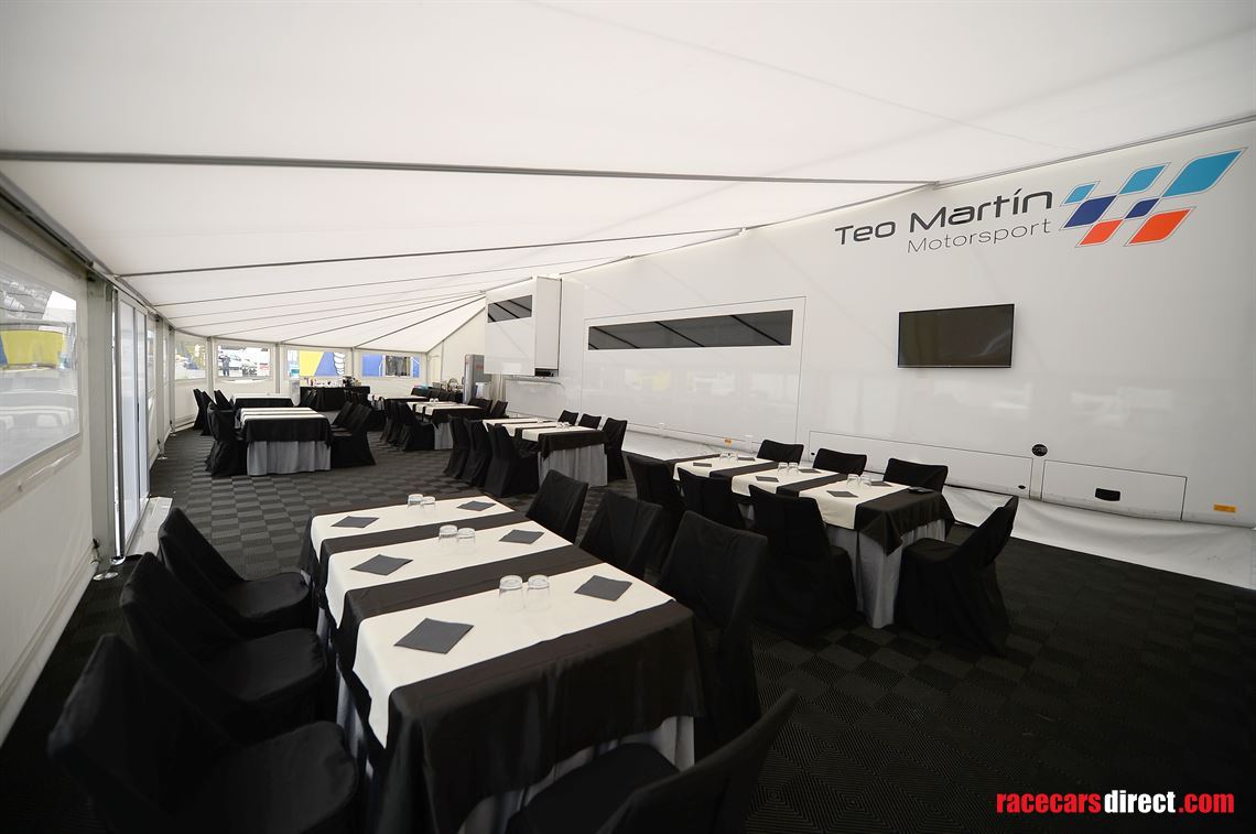 used-race-full-equipment-hospitality-kitchen