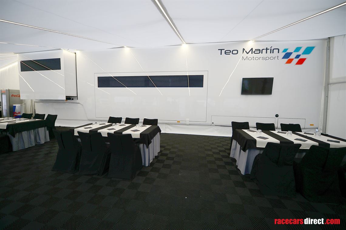 used-race-full-equipment-hospitality-kitchen