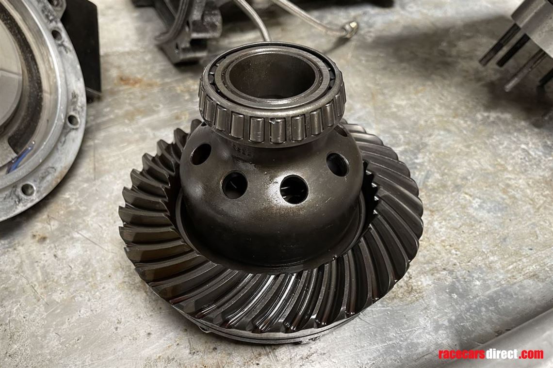 hewland-ft200-5-speed-gearbox